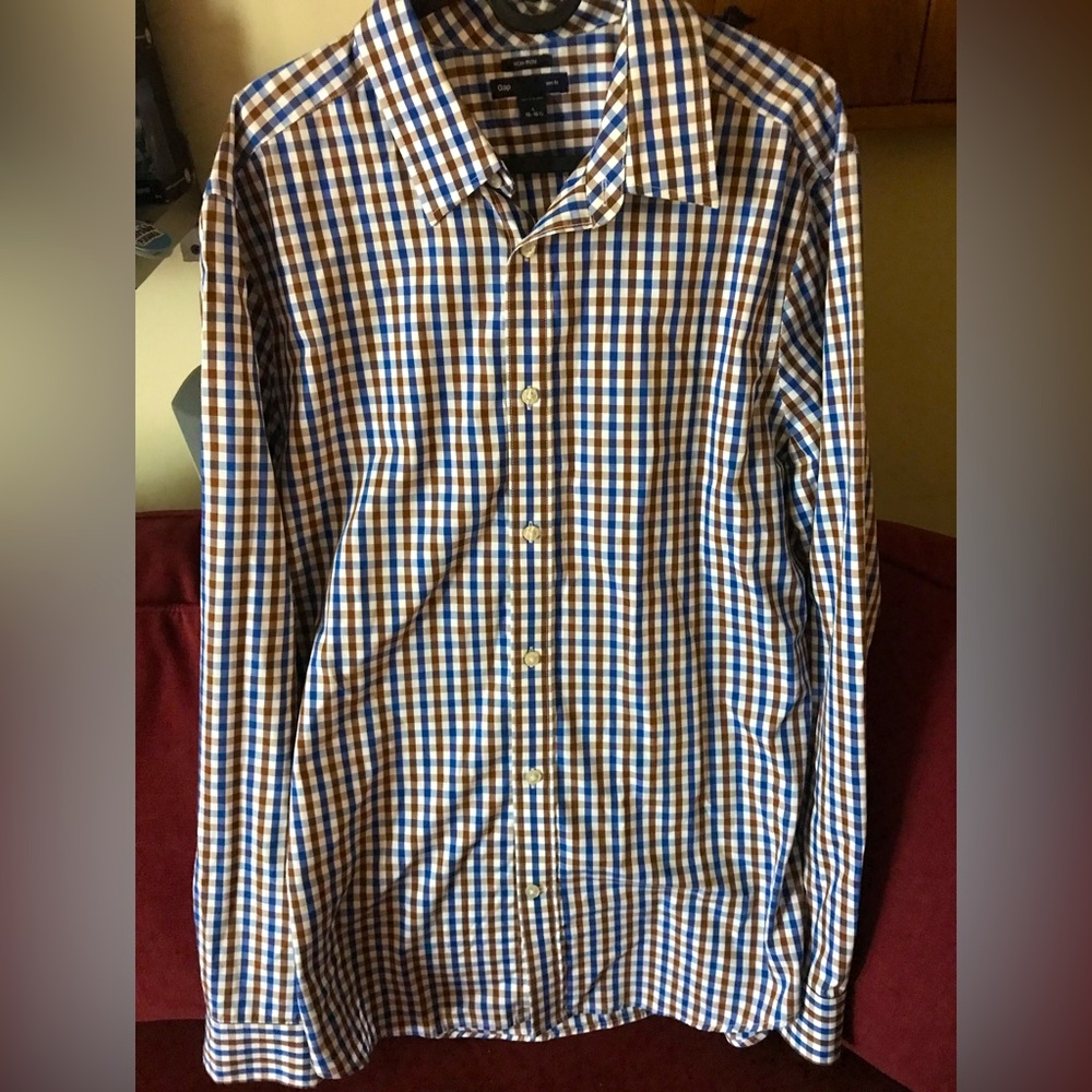 Gap Men’s Gingham Dress Shirt